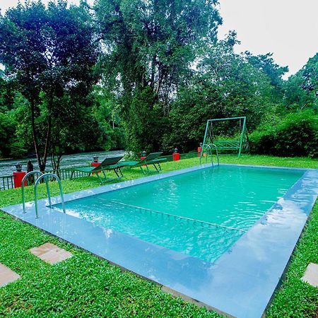 Falcon Riverview Resorts Kuttampuzha Bagian luar foto