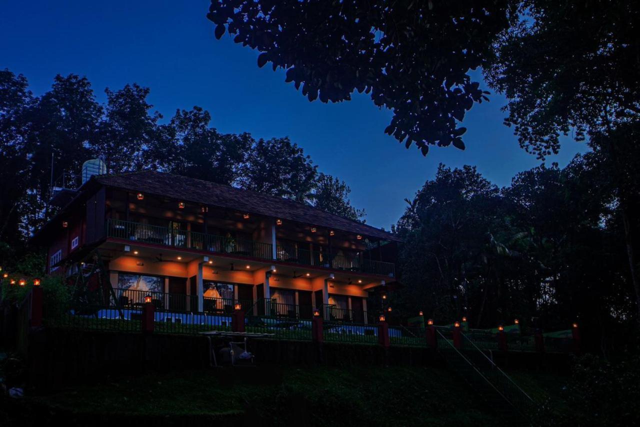 Falcon Riverview Resorts Kuttampuzha Bagian luar foto