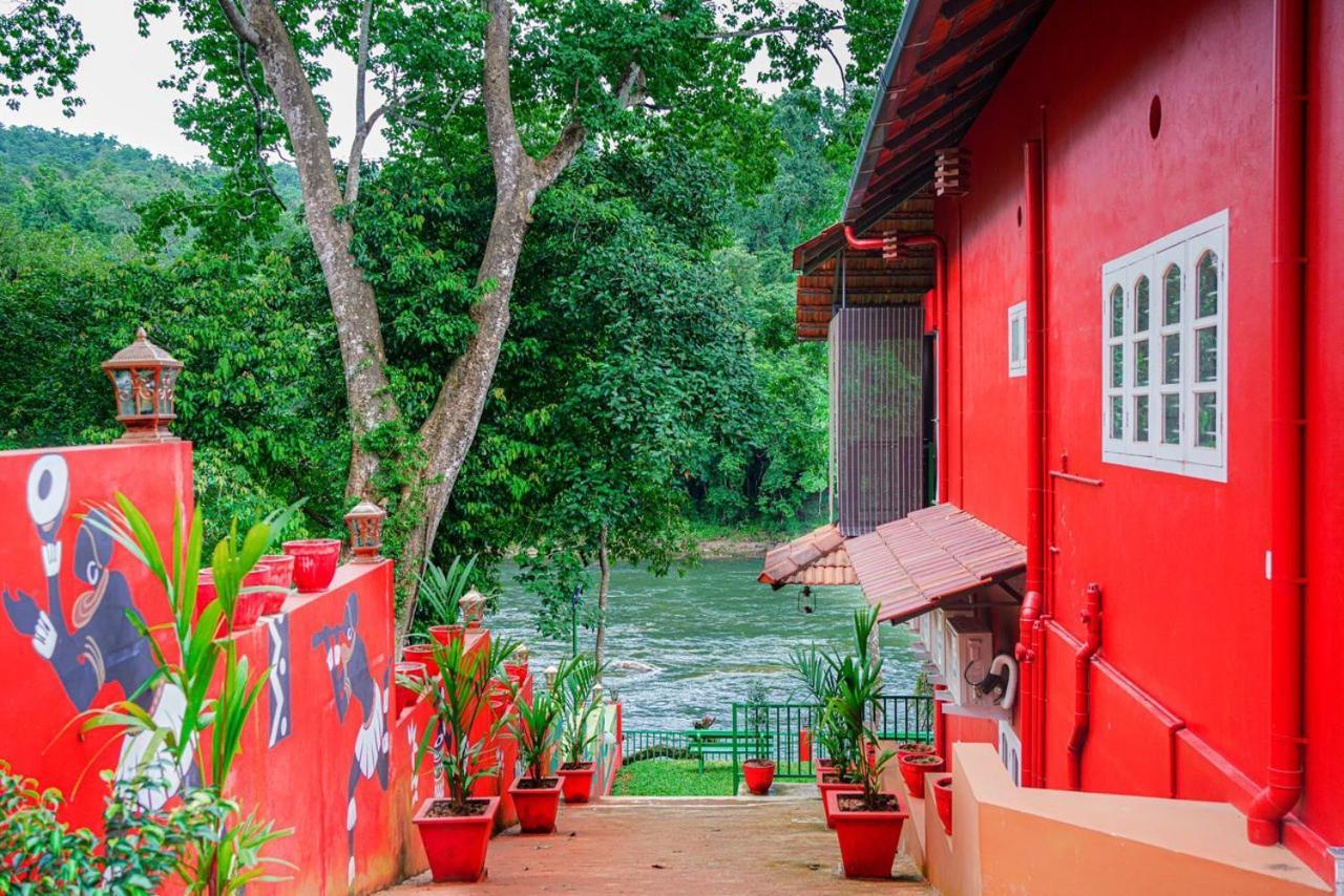 Falcon Riverview Resorts Kuttampuzha Bagian luar foto