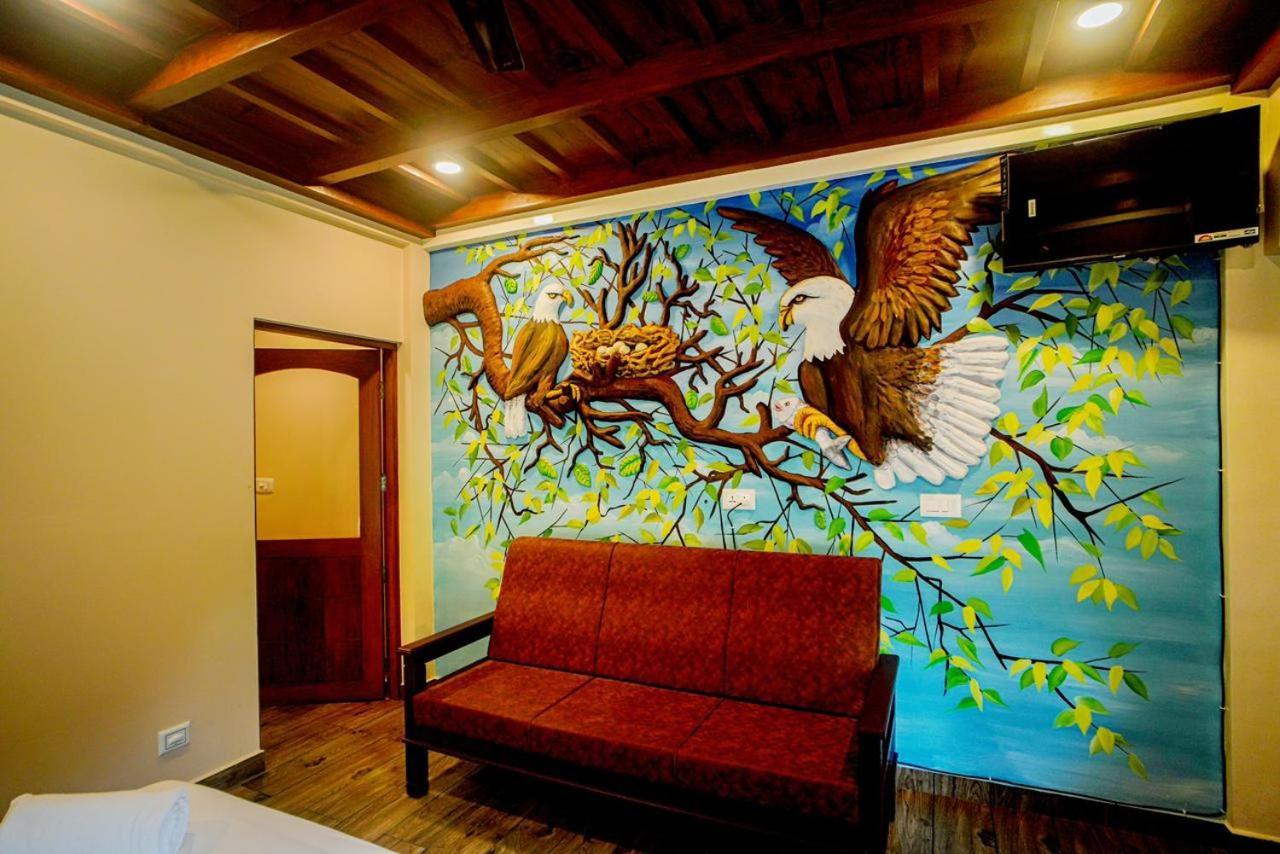 Falcon Riverview Resorts Kuttampuzha Bagian luar foto