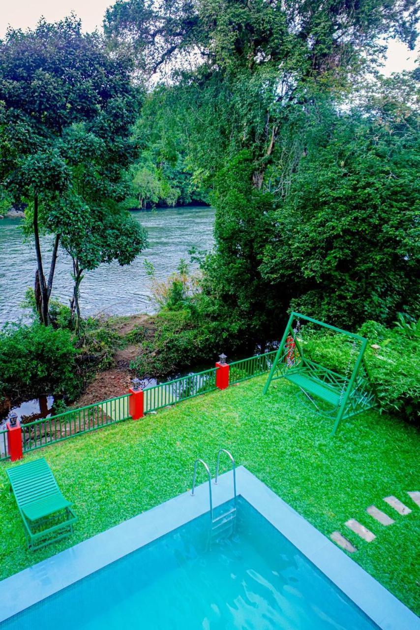 Falcon Riverview Resorts Kuttampuzha Bagian luar foto