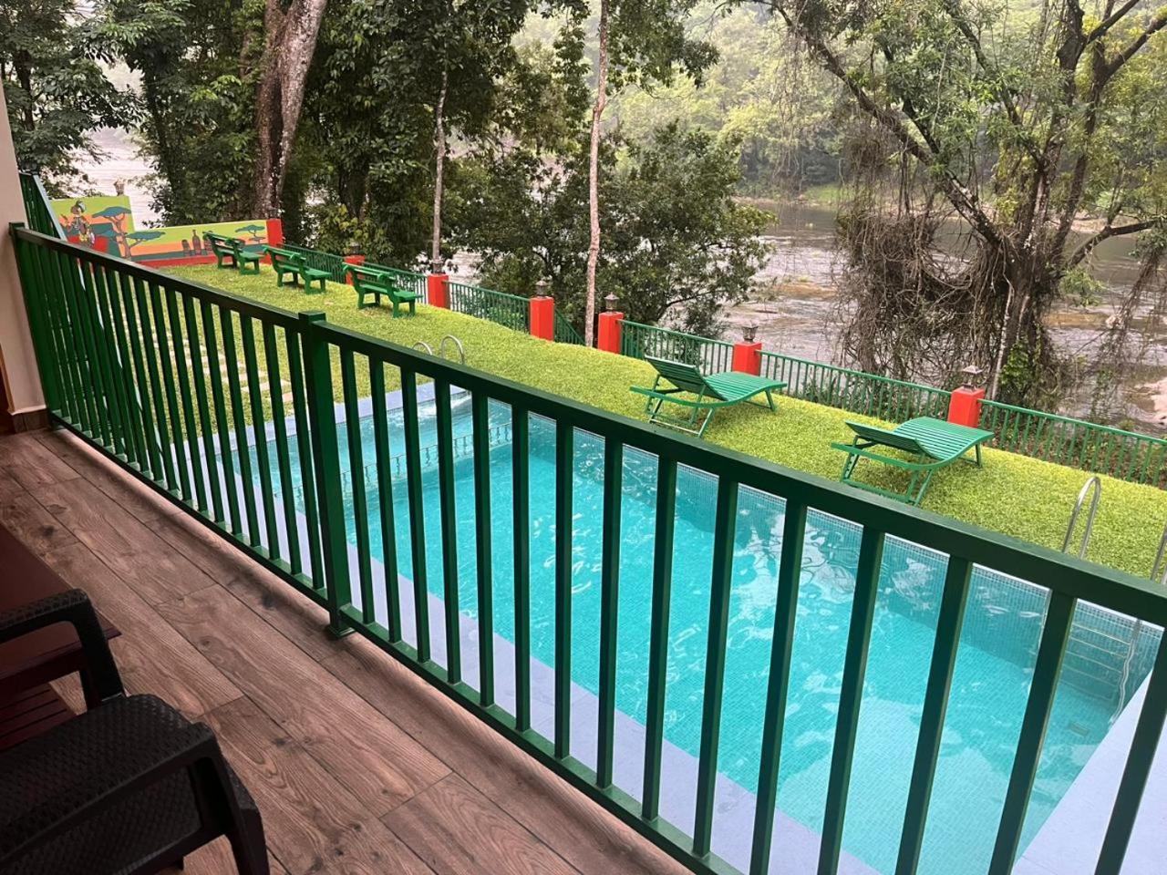 Falcon Riverview Resorts Kuttampuzha Bagian luar foto